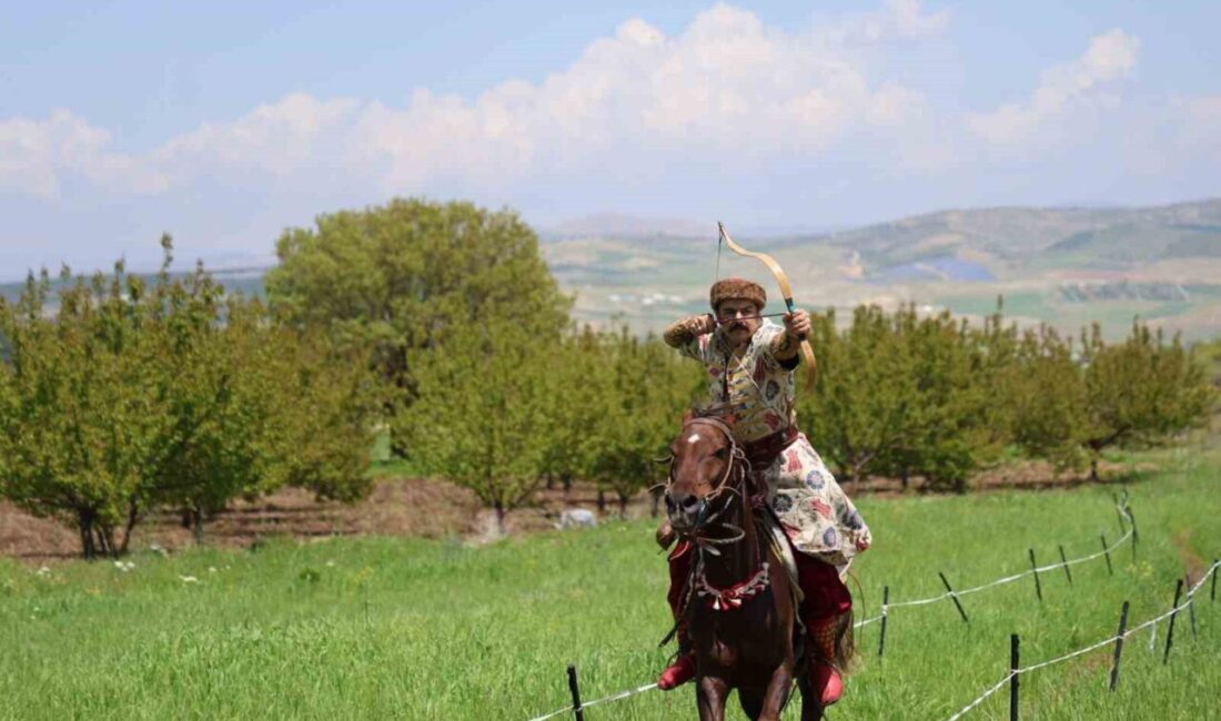 Milli atlı okçu Batuhan Bay, Avrupa Şampiyonası için İspanya’ya gidiyor Milli atlı okçu Veysel Batuhan Bay, Ankara’daki hazırlık kampını tamamlayarak