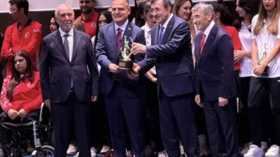 Muğla Valisi Dr. İdris Akbıyık, spora ve sporculara yönelik destekleri