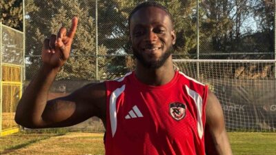 Gaziantep Futbol Kulübü’nün Surinamlı stoperi Myenty Abena, golsüz beraberlikle sonra