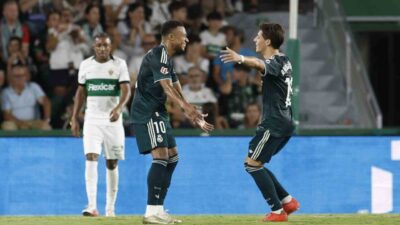 Real Madrid forması giyen milli futbolcu Arda Güler, Elche deplasmanında
