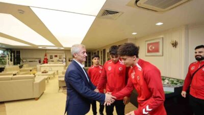 Şahinbey Belediye Başkanı Mehmet Tahmazoğlu, Hırvatistan’da düzenlenecek U17 Balkan Güreş
