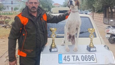 Manisa’nın Sarıgöl ilçesinde yaşayan avcı Ethem Tolga Karataş, Uşak’ta düzenlenen