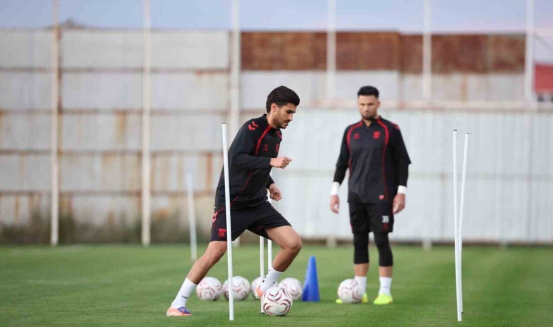 Sivasspor’da Pendikspor maçı hazırlıkları başladı Sivasspor, milli maçlar nedeniyle lige verilen arada çalışmalarına başladı. Sivasspor’da