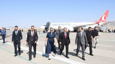 Şırnak Valisi Birol Ekici ve beraberindeki heyet, 5. Uluslararası Cudi