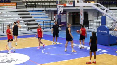 Play-off şampiyonluğuyla Kadınlar Basketbol Süper Ligi’ne yükselen Turgutlu Belediyesi Kadın