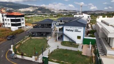 Hatay Valisi Mustafa Masatlı, Samandağ ilçesinde çocuk ve gençlerin su