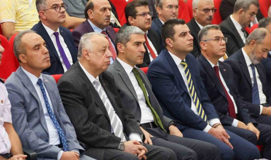 Yeni eğitim öğretim yılı öncesi okul güvenliği toplantısı yapıldı Afyonkarahisar’da yeni eğitim ve öğretim yılı öncesinde okul güvenliği ve