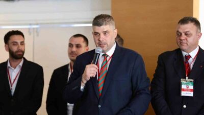 Karşıyaka Spor Kulübü Başkanı Yiğit Tusder, sosyal medya hesabından yaptığı