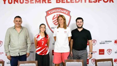 Kadınlar Voleybol 2. Lig’de yeni sezon hazırlıklarını sürdüren Yunusemre Belediyespor,