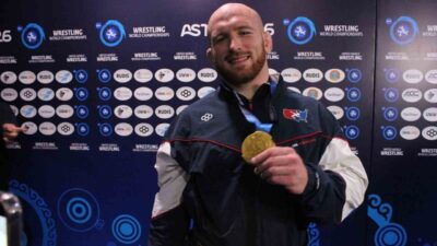 Kazakistan’ın Astana kentinde düzenlenen 2026 Dünya Büyükler Güreş Şampiyonası’nda erkekler