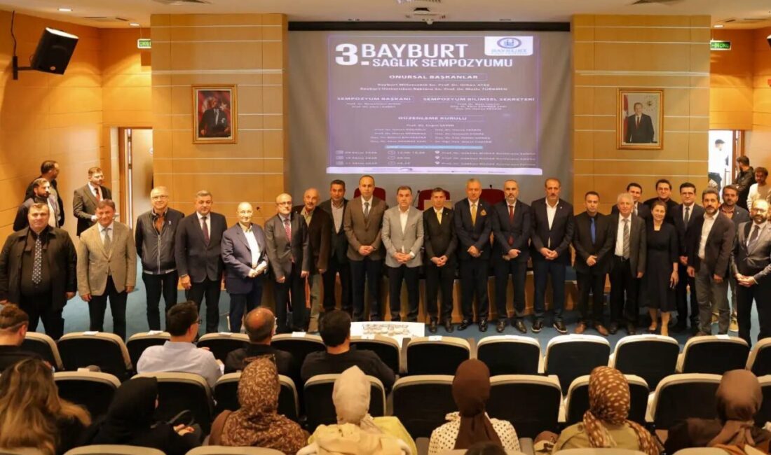 Bayburt Üniversitesinin ev sahipliğinde 9-11 Ekim tarihlerinde düzenlenen 3. Bayburt