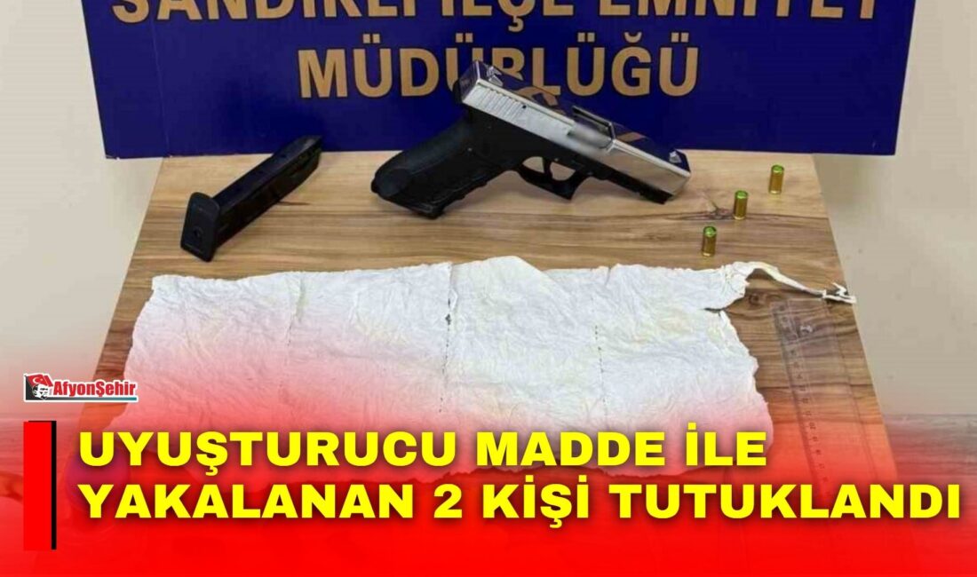 Afyonkarahisar’da torbacı diye adlandırılan uyuşturucu satıcılarına yönelik polis tarafından yapılan