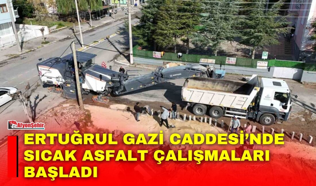Afyonkarahisar’ın Bolvadin ilçesinde, uzun yıllardır yenilenmeyi bekleyen Ertuğrul Gazi Caddesi’nde