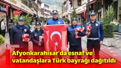 Afyonkarahisar Belediyesi ekipleri, 29 Ekim Cumhuriyet Bayramı dolayısıyla kentte esnaf
