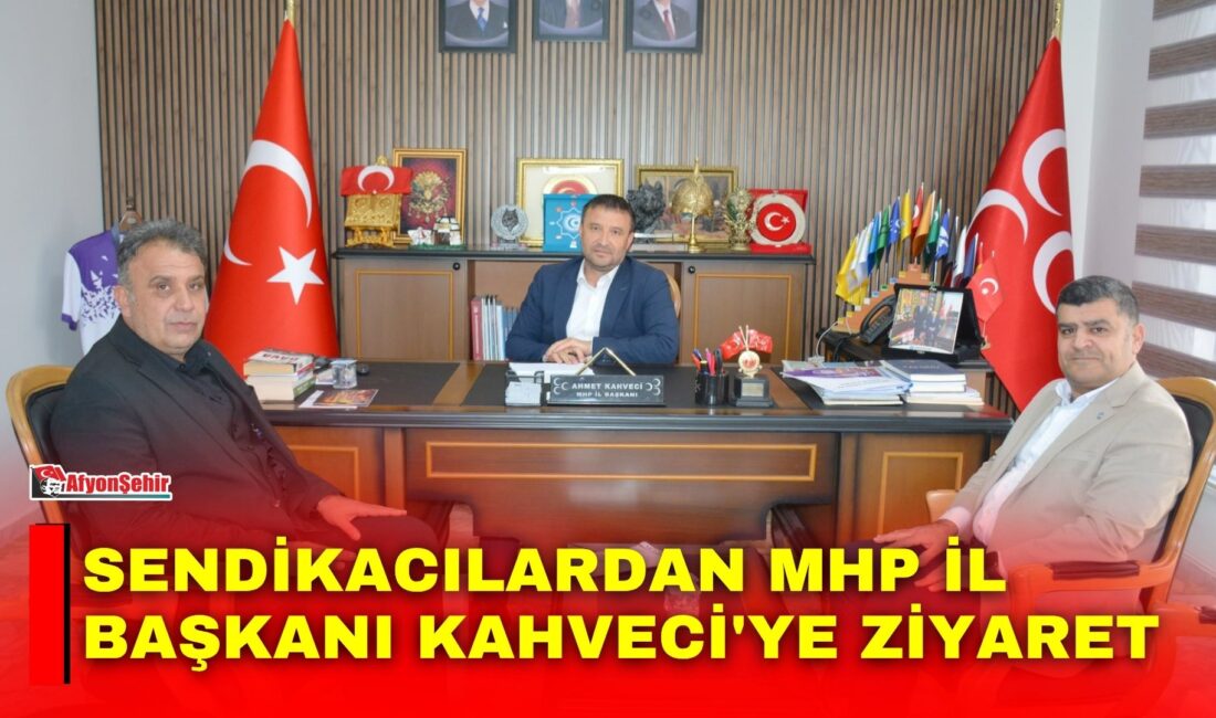 Hizmet Sendikası Şube Başkanı Ceylan Evsen ve Başkan Yardımcısı Selçuk