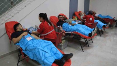 Adana’da düşen kan stoklarının yeniden arttırılması için öğretmen ve veliler