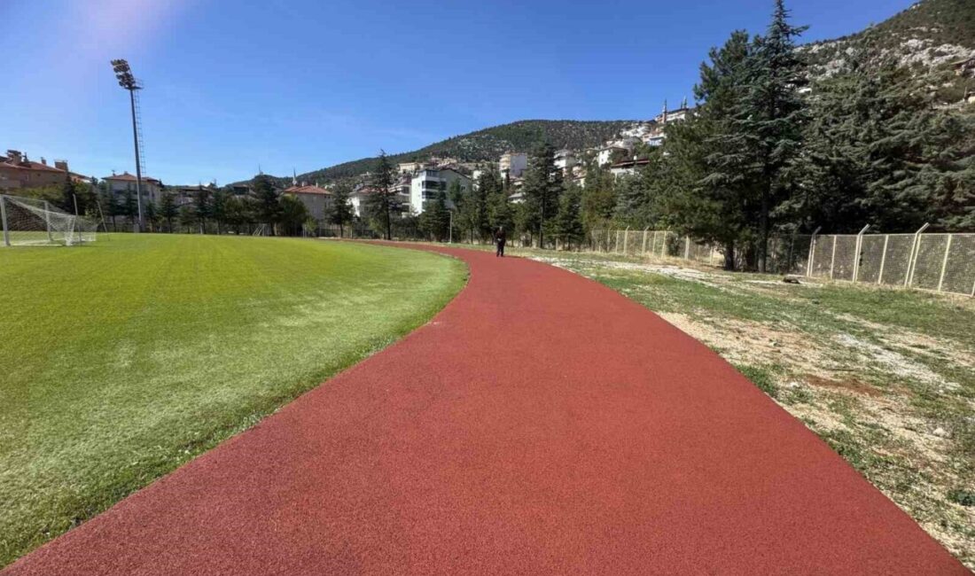 Akseki’de ilk kez tartan pist yapılıyor Antalya’nın Akseki ilçesinde, Antalya Gençlik ve Spor İl Müdürlüğü tarafından