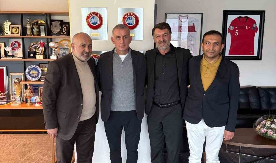 Kayserispor Kulüp Başkanı Ali Çamlı, Türkiye Futbol Federasyonu (TFF) Başkanı
