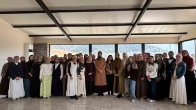 Afyonkarahisar İl Müftü Yardımcısı Tuğba Anatoprak ve İl Vaizi Hacer