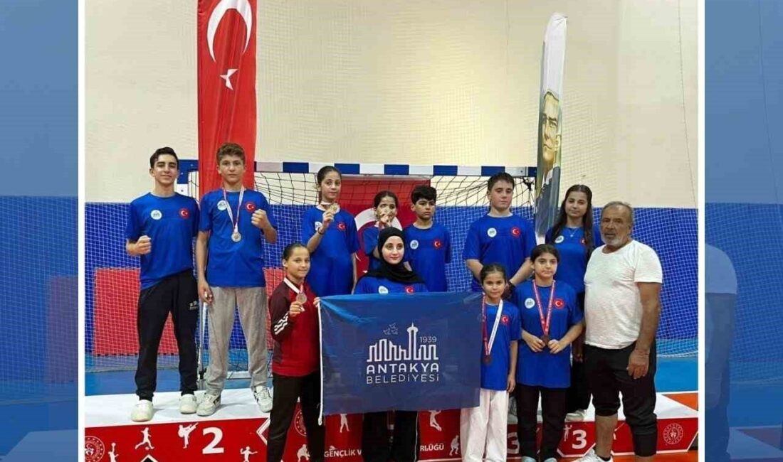 Antakya Belediyesi Karate Takımı sporcuları, Hatay’ın Kurtuluşu İller Arası Karate