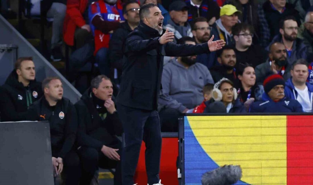 Shakhtar Donetsk Teknik Direktörü Arda Turan, AEK maçıyla teknik adamlık