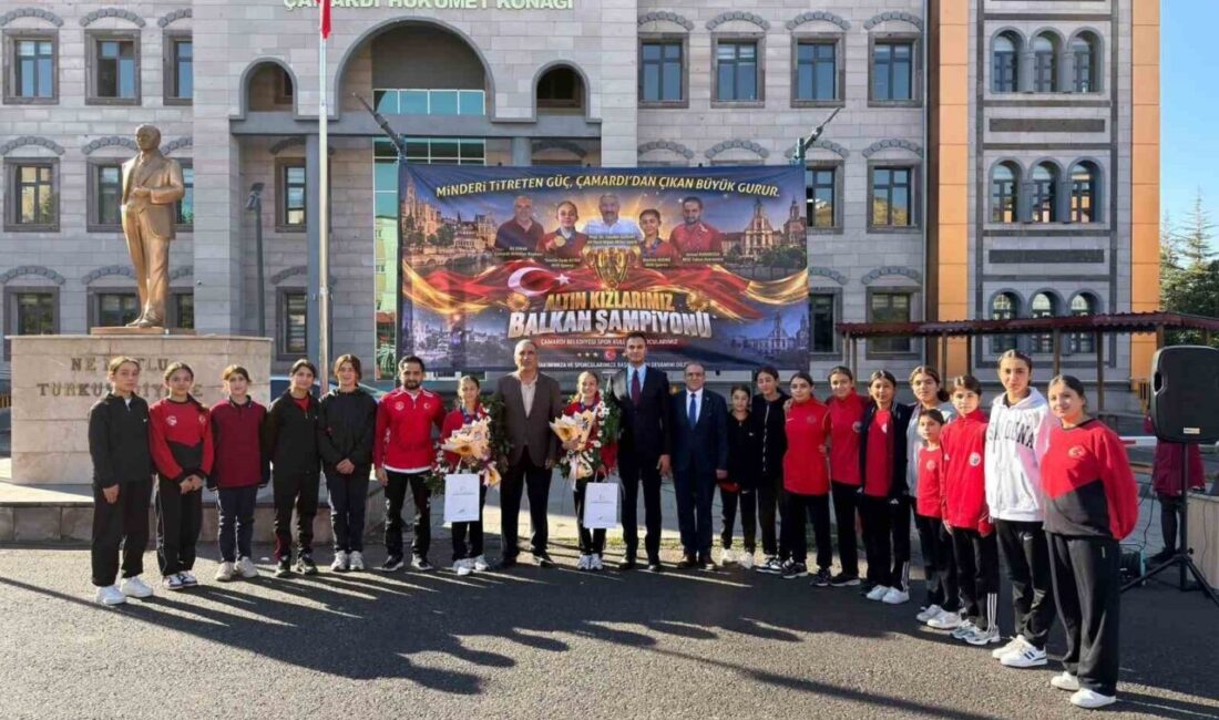 Hırvatistan’ın Koprivnica kentinde düzenlenen U15 Kadınlar Balkan Güreş Şampiyonası’nda altın