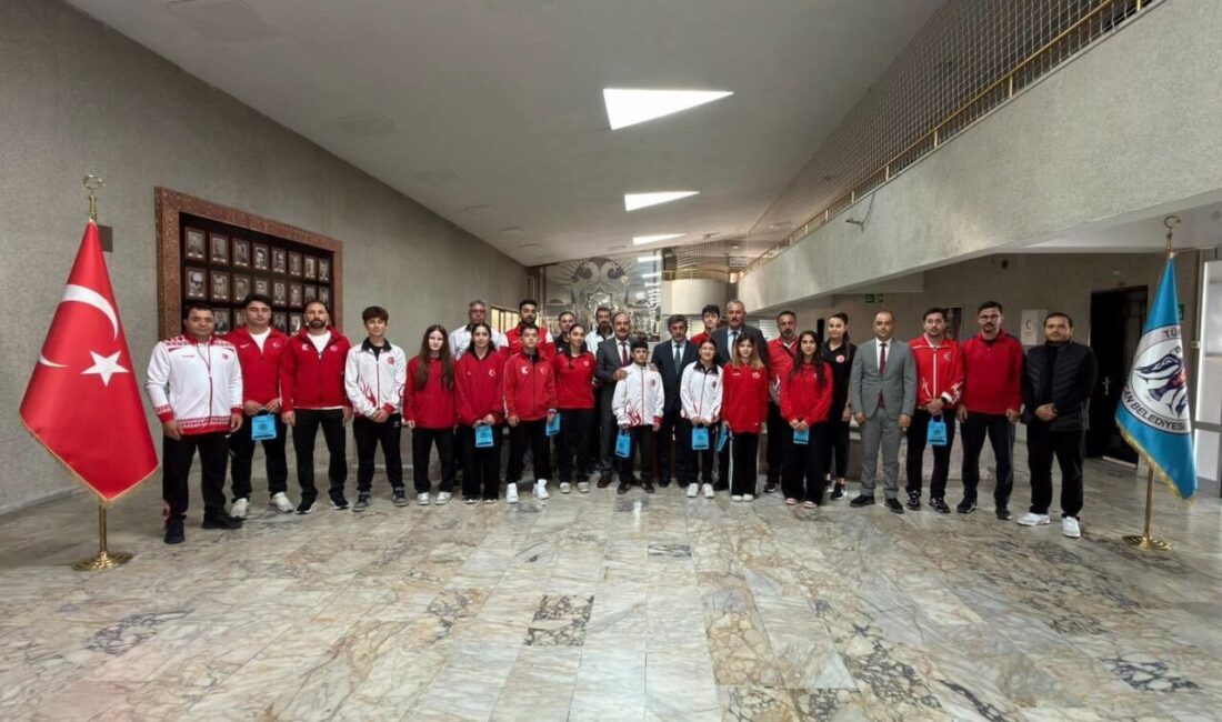 Erzincan Belediye Başkanı Bekir Aksun, farklı branşlarda düzenlenen ulusal ve