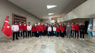 Erzincan Belediye Başkanı Bekir Aksun, farklı branşlarda düzenlenen ulusal ve
