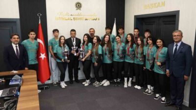 Gaziantep Rumkale’de düzenlenen Dragon Bot Türkiye Şampiyonası’nda 3 kupa kazanan