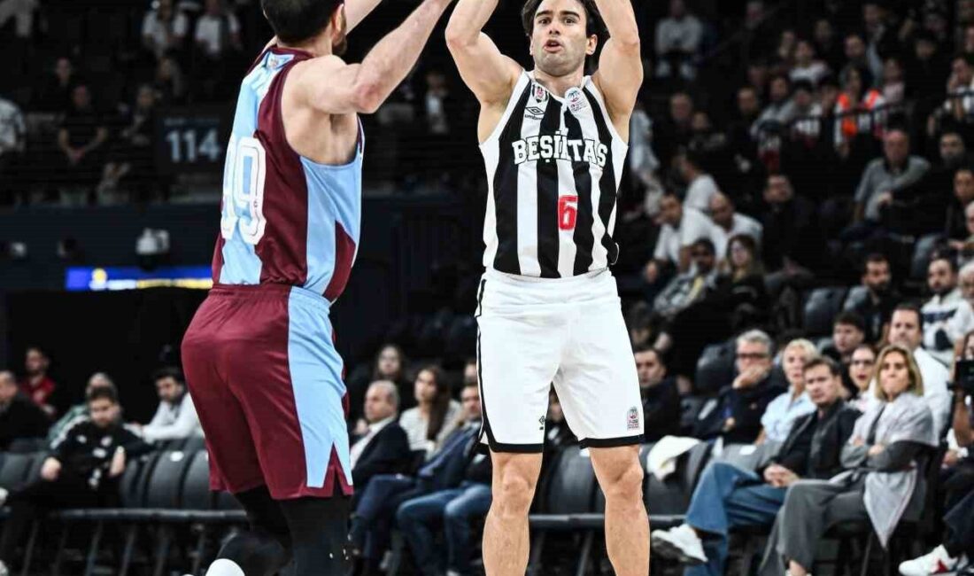 Türkiye Sigorta Basketbol Süper Ligi 2. hafta maçında Beşiktaş, konuk