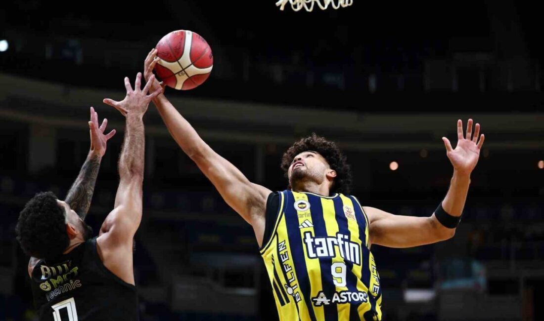 Türkiye Sigorta Basketbol Süper Ligi 2. hafta maçında Fenerbahçe, konuk