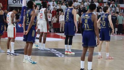 Türkiye Sigorta Basketbol Süper Ligi’nin 5. haftasında Karşıyaka, evinde Fenerbahçe’ye