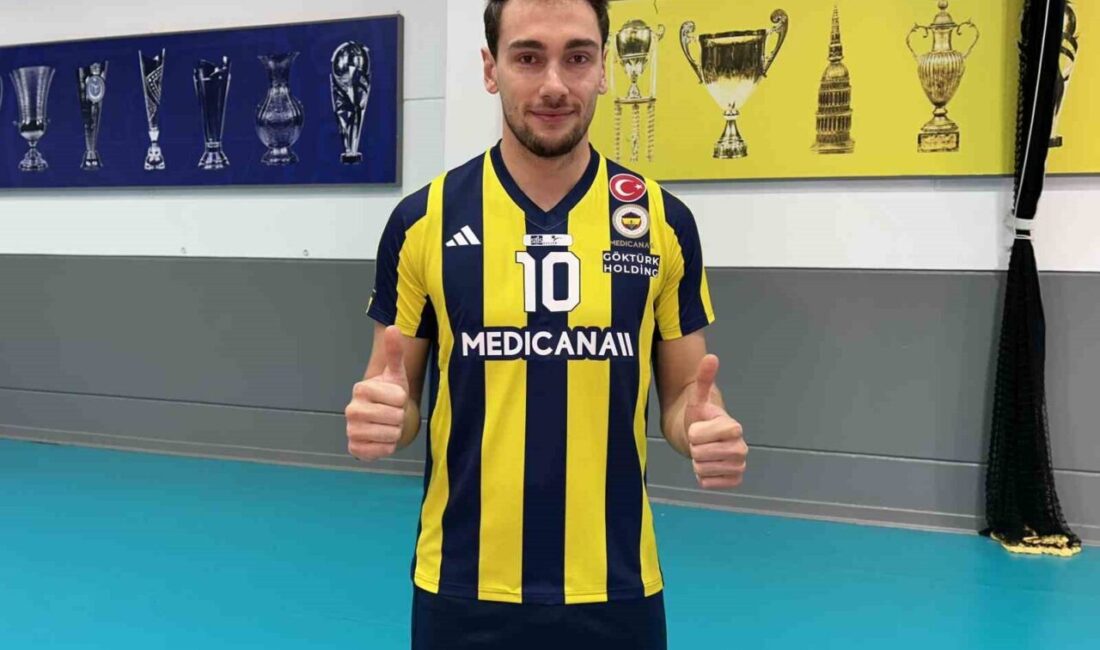 Fenerbahçe Medicana’nın yeni transferi milli voleybolcu Bedirhan Bülbül, sarı-lacivertli taraftarların