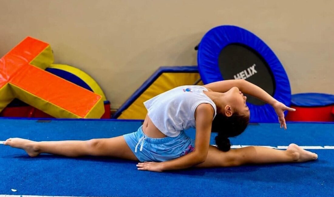 Bilecik’te jimnastik ve yüzme heyecanı Bilecik’te Amatör Spor Haftası kapsamında artistik jimnastik etkinliği ve yüzme