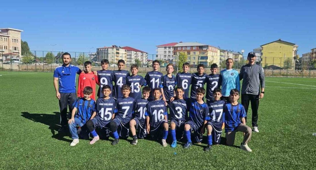 Muş Süper Amatör Küme sezonunun ilk maçında Bulanık Gençlerbirliği Spor