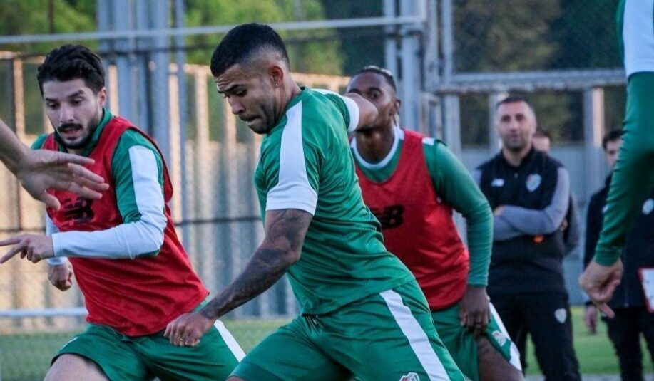 Bursaspor’da Ankara Keçiörengücü mesaisi sürüyor Bursaspor, Trendyol 1. Lig’in 12. haftasında deplasmanda oynayacağı Ankara Keçiörengücü