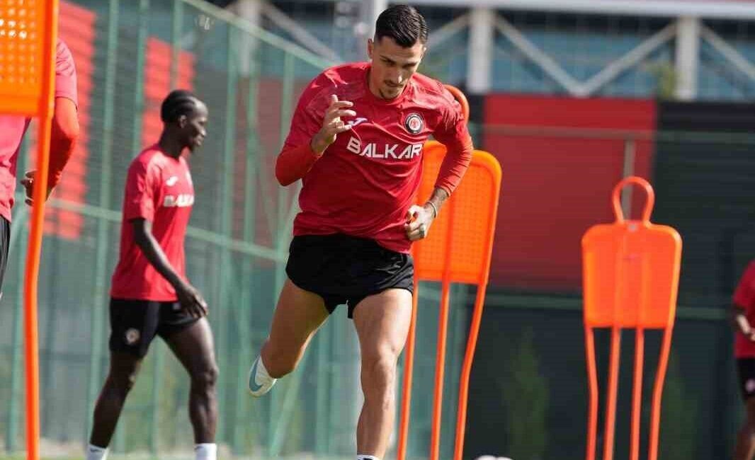 Trendyol Süper Lig ekiplerinden Çorum FK, sahasında oynayacağı Çaykur Rizespor