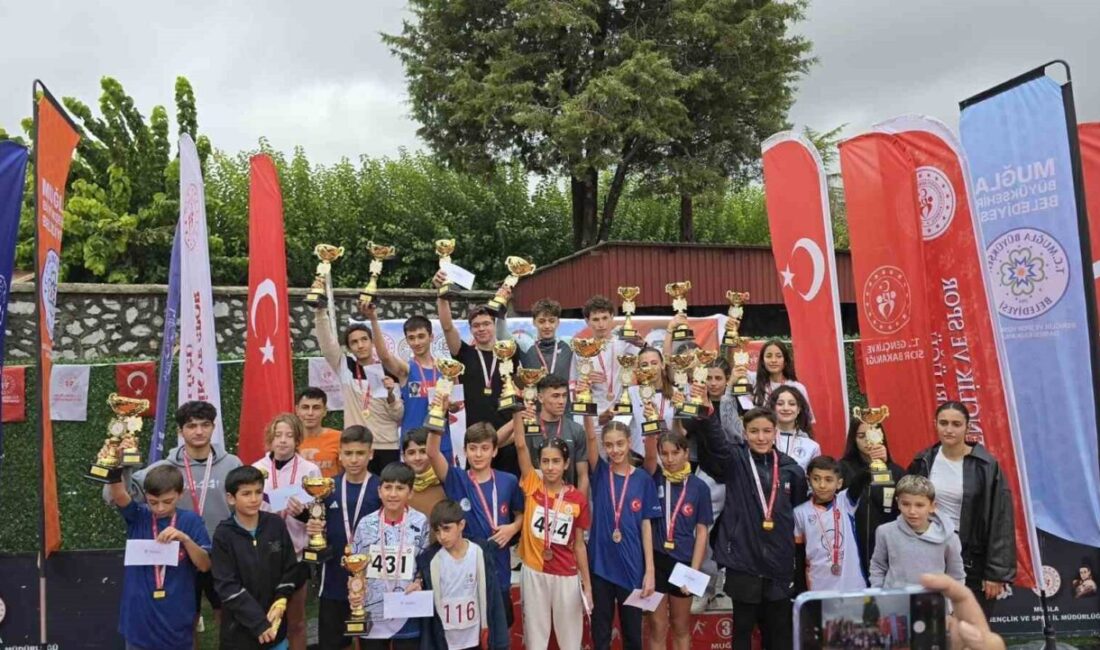 29 Ekim Cumhuriyet Bayramı kapsamında düzenlenen Cumhuriyet Koşusu’nda dereceye giren