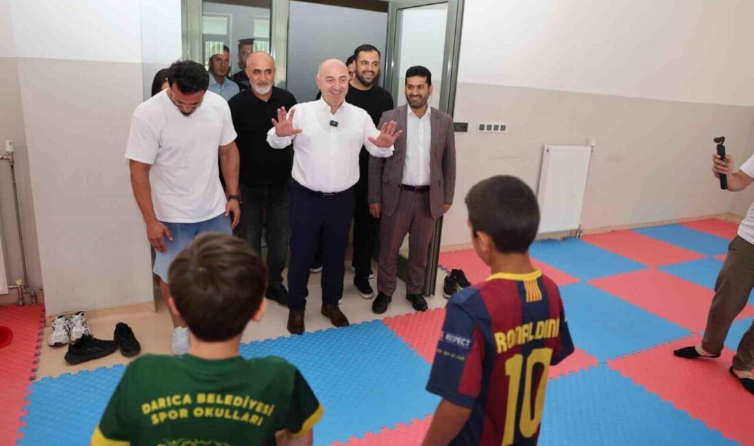 Darıca Belediyesi tarafından çocukların farklı spor branşlarıyla tanışması amacıyla düzenlenen