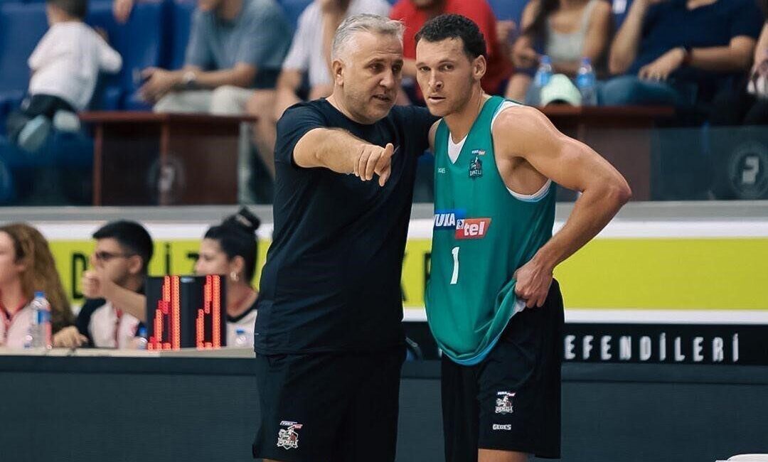 DENİZLİ (İHA) – Y. Denizli Basket Başantrenörü Zafer Aktaş, yoğun