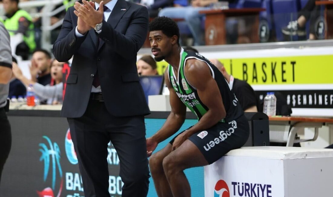 Y. Denizli Basket Başantrenörü Zafer Aktaş, takımının FIBA Europe Cup