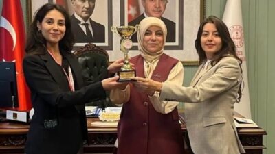 Kamu Spor Oyunları kapsamında düzenlenen masa tenisi müsabakalarında il birinciliğini