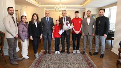 DÜZCE(İHA) – Düzce Valisi Mehmet Makas, Amatör Spor Haftası kapsamında