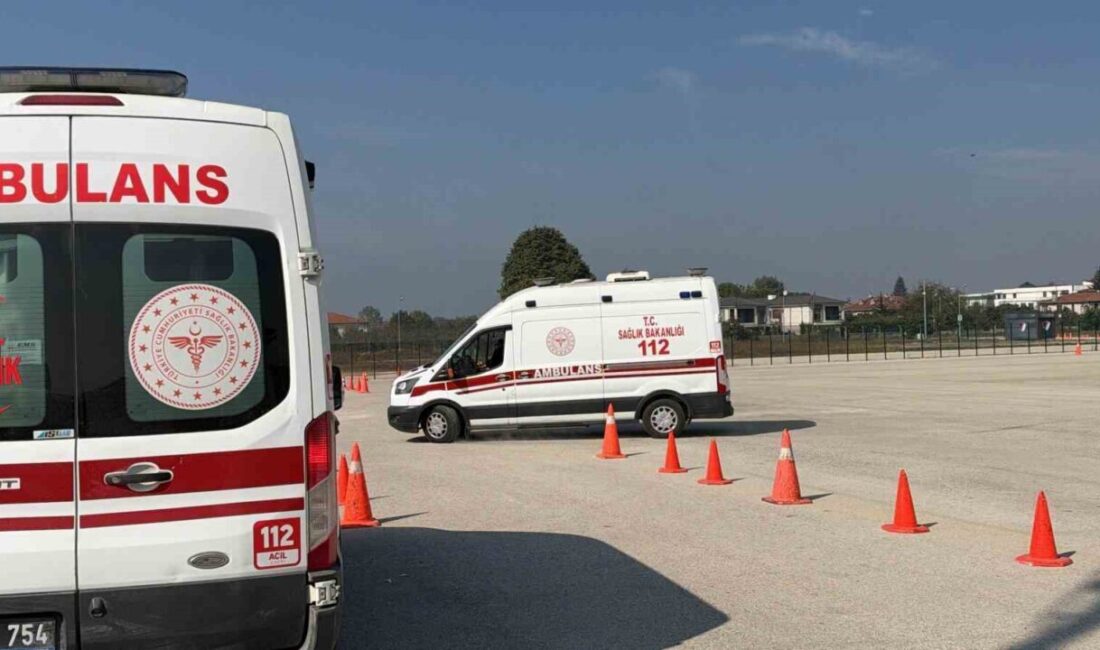 DÜZCE (İHA) – Düzce’de ambulans sürücüleri zorlu şartlara karşı teorik
