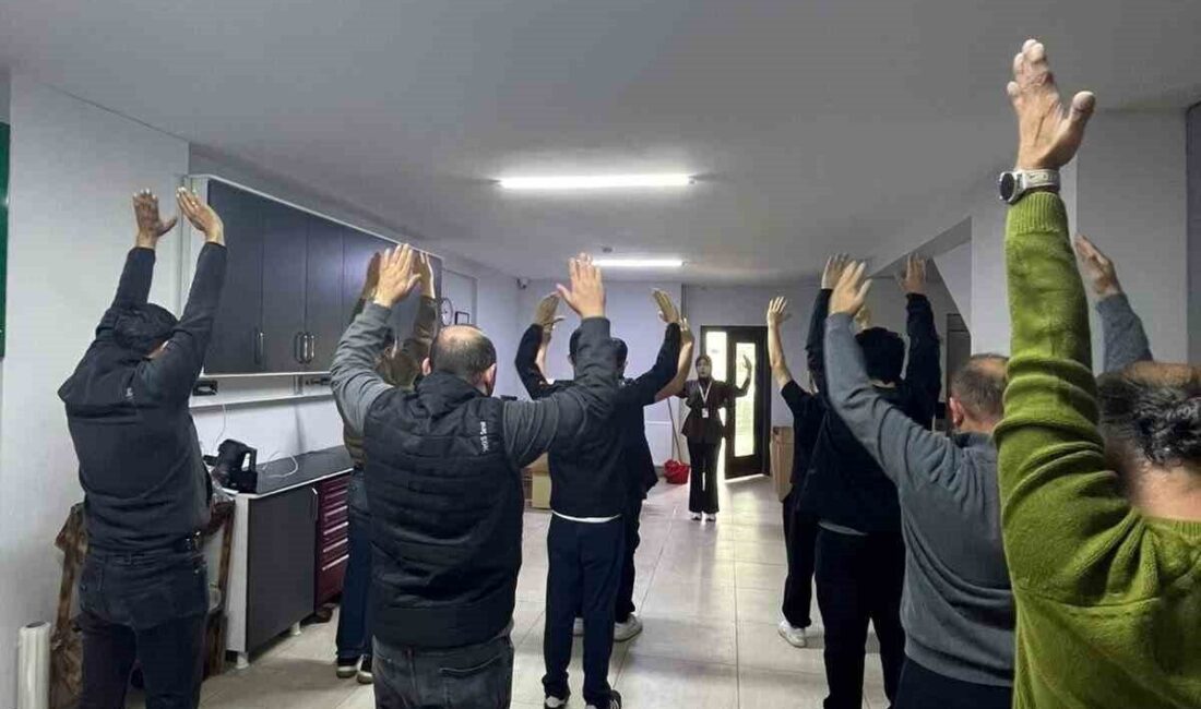 DÜZCE (İHA) – Düzce İl Sağlık Müdürlüğü tarafından yürütülen ’Mahallemde