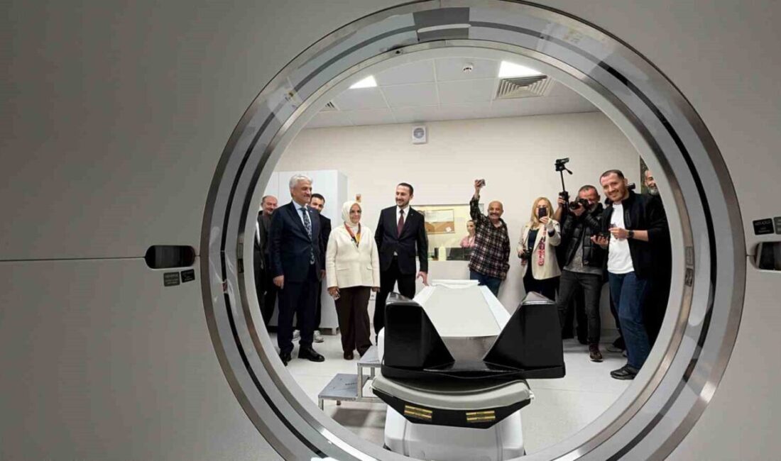 Düzce Atatürk Devlet Hastanesi’nde kurulumu tamamlanan PET-CT cihazı, kanser teşhisinde