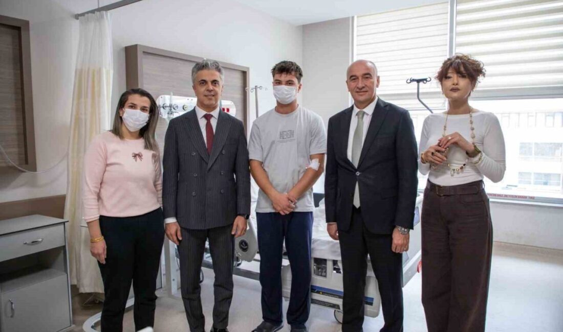 Erzincan Binali Yıldırım Üniversitesi (EBYÜ) Rektörü Prof. Dr. Ufuk Kuyrukluyıldız,
