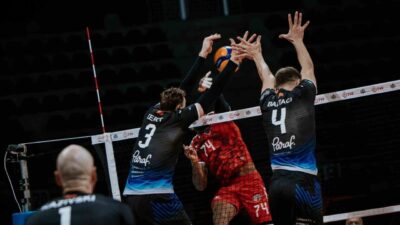 Grup Efeler Ligi’nin 2. haftasında Spor Toto, sahasında Halbank’a 3-2