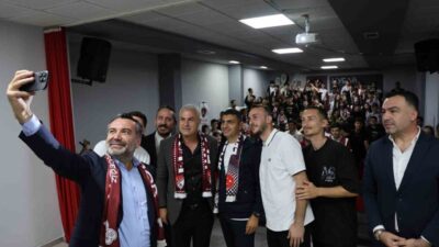 Elazığ’ın plaka kodundan hareketle her ayın 23’ünde gerçekleştirilen okul ziyaretleri