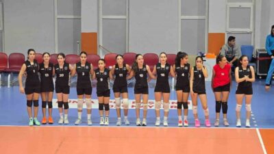 Kayseri Erciyes Voleybol Kulübü, Küçük Kızlar kategorisinde karşılaştığı Erva Voleybol